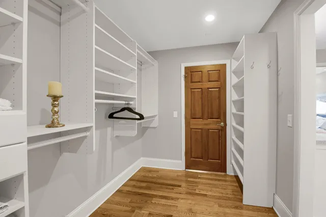 $8,600 | 3465 Deephaven Avenue, Deephaven, MN 55391