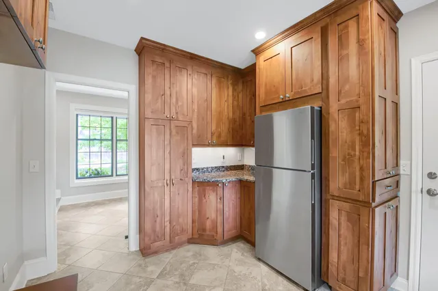 $8,600 | 3465 Deephaven Avenue, Deephaven, MN 55391