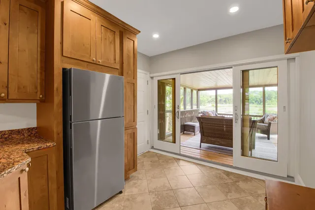 $8,600 | 3465 Deephaven Avenue, Deephaven, MN 55391