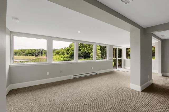 $8,600 | 3465 Deephaven Avenue, Deephaven, MN 55391