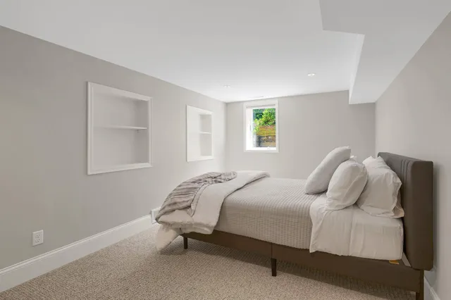 $8,600 | 3465 Deephaven Avenue, Deephaven, MN 55391