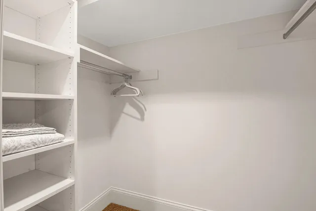 $8,600 | 3465 Deephaven Avenue, Deephaven, MN 55391