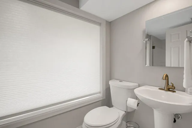 $8,600 | 3465 Deephaven Avenue, Deephaven, MN 55391