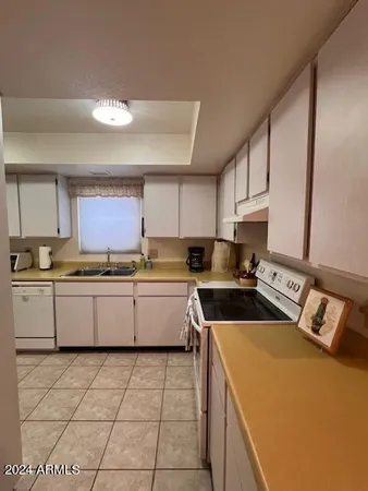 $3,200 | 25246 South Glenburn Drive, Sun Lakes, AZ 85248