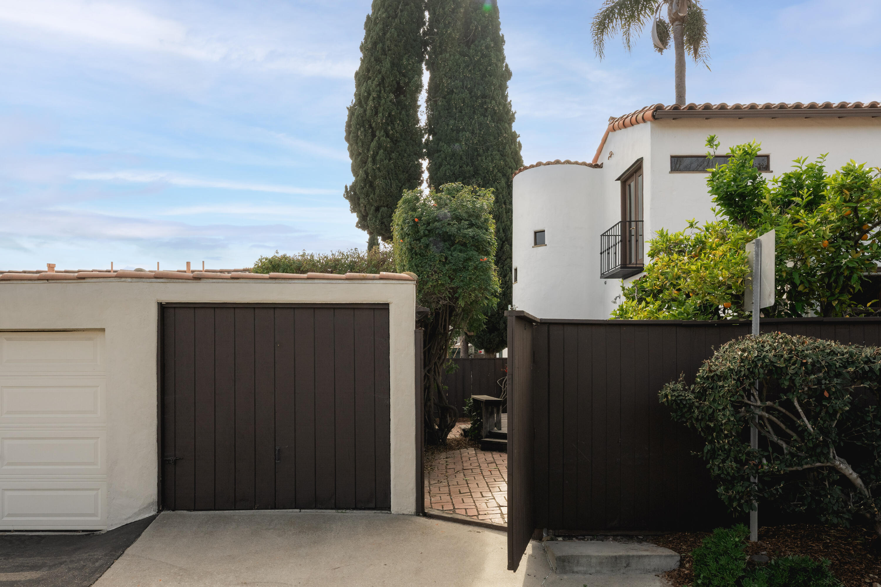 115 West Junipero Street Santa Barbara, CA 93105 - Photo 27 of 30 an outdoor space view with a garden