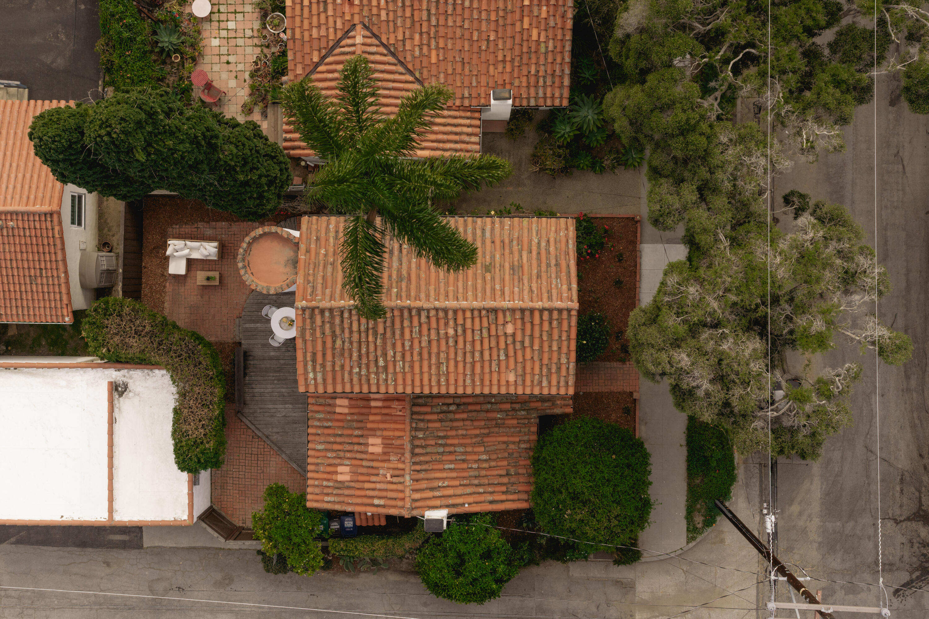 115 West Junipero Street Santa Barbara, CA 93105 - Photo 28 of 30 a view of a brick house with a tree