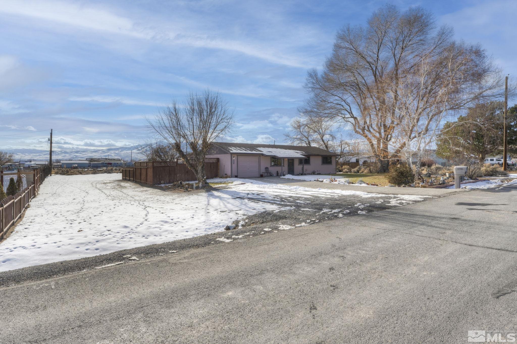 11780 Pepper Way Reno, NV 89506 - Photo 3 of 40 Photo 3