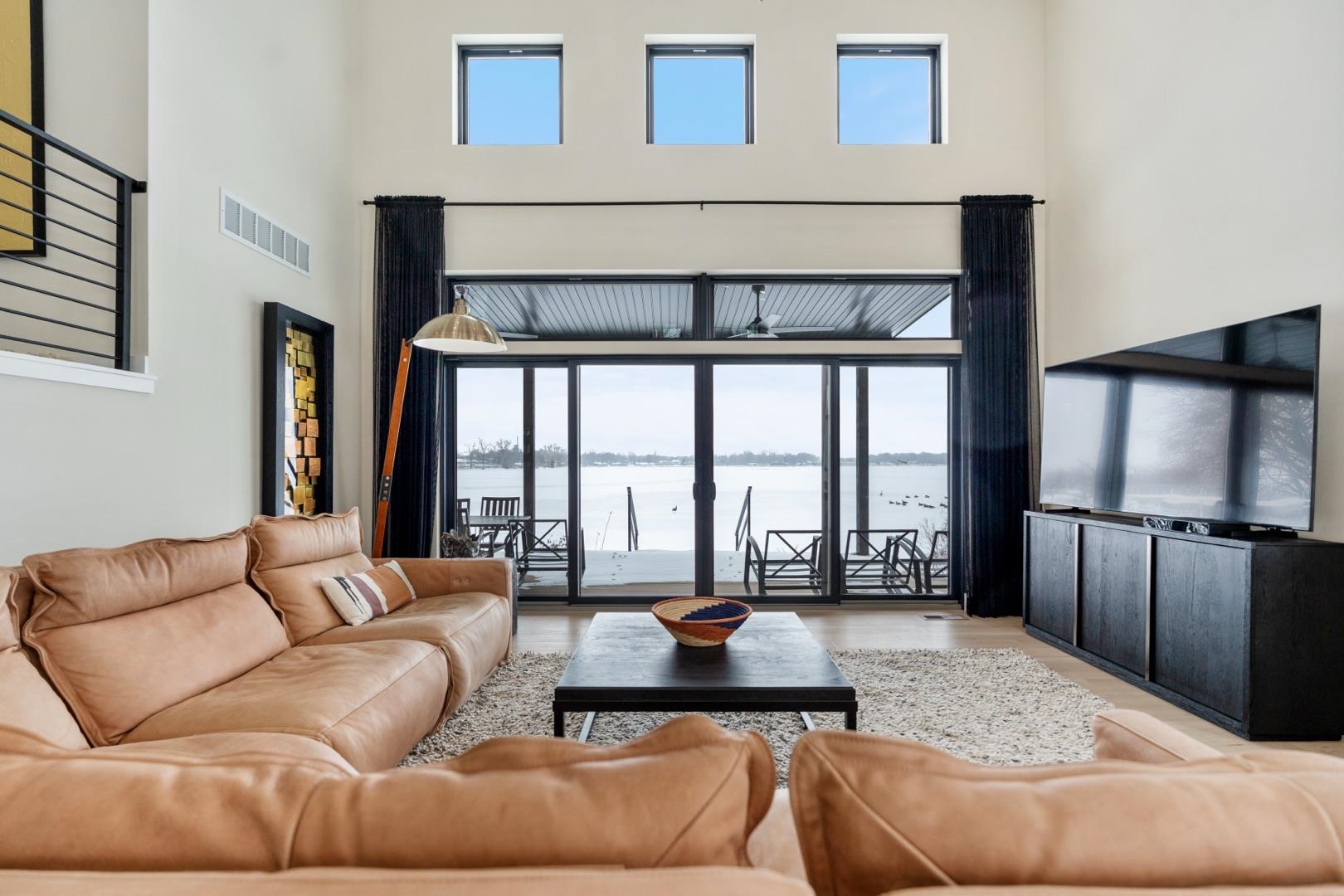 1101 Country Club Lane Warsaw, IN 46580 - Photo 3 of 36