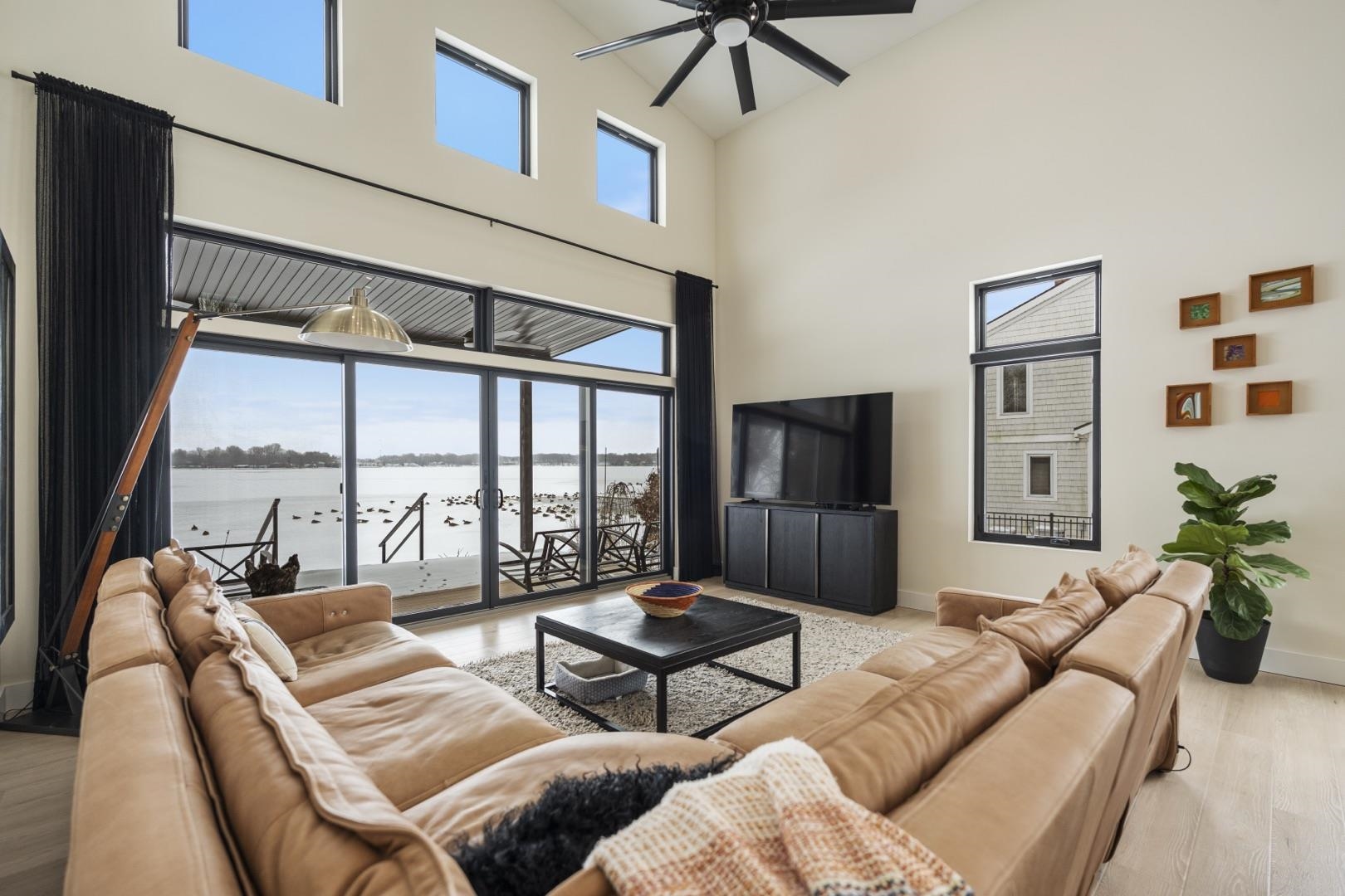 1101 Country Club Lane Warsaw, IN 46580 - Photo 8 of 36