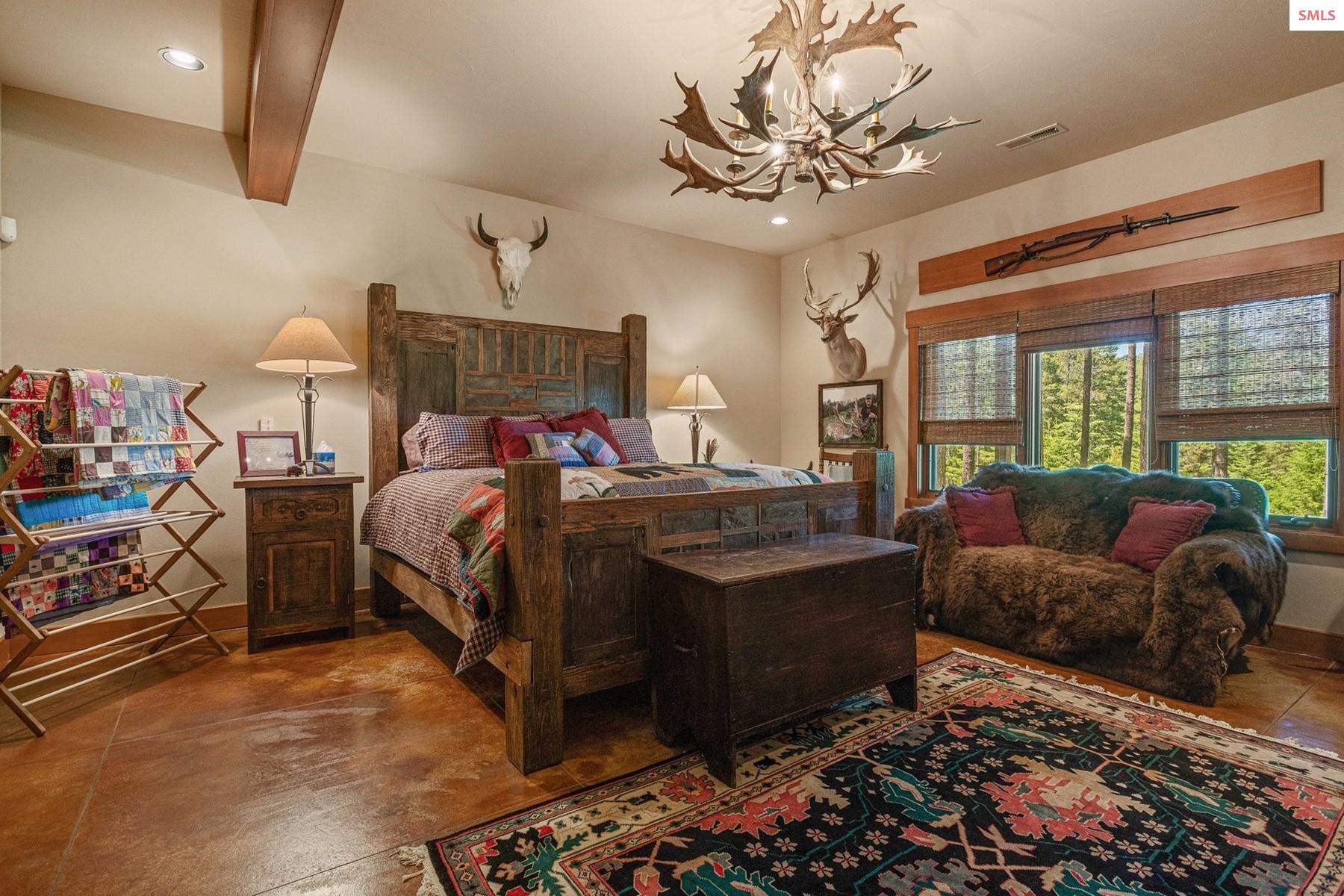 526 Roop Road Cocolalla, ID 83813 - Photo 42 of 100 Downstairs bedroom #1