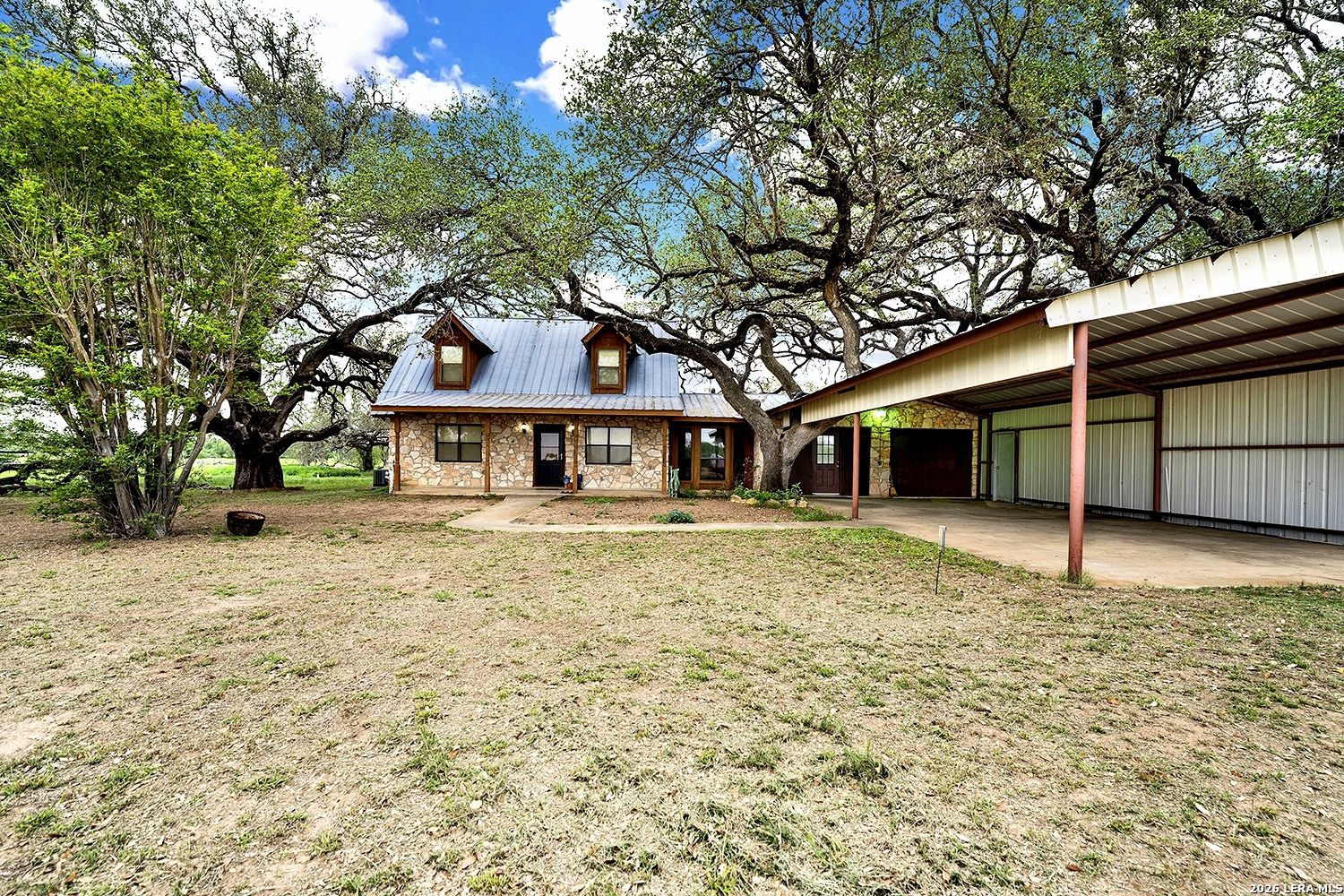 360 Horton Road Poteet, TX 78065 - Photo 3 of 50