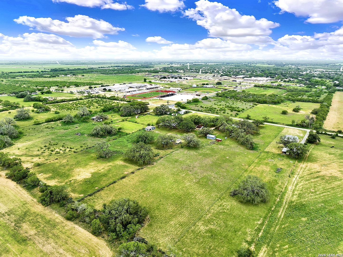 360 Horton Road Poteet, TX 78065 - Photo 7 of 50