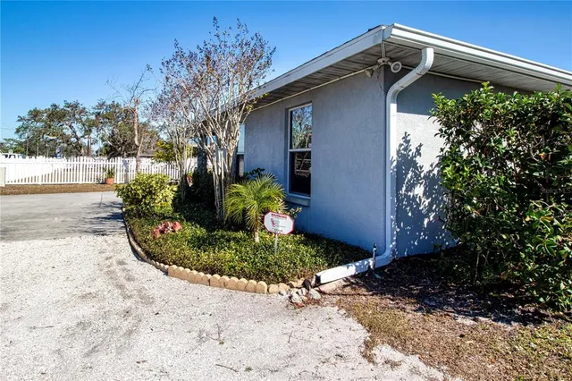 $369,907 | 4010 North Lockwood Ridge Road, Sarasota, FL 34235