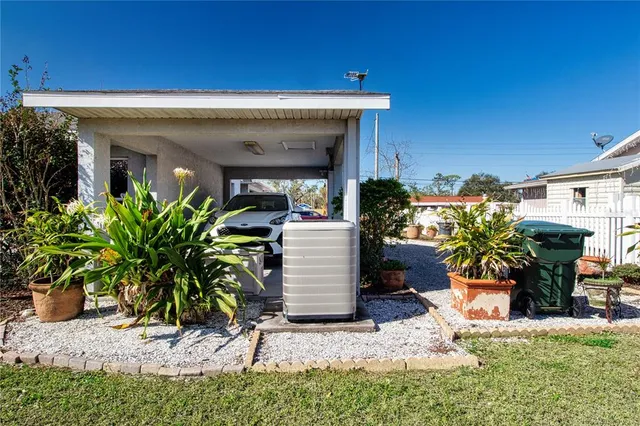 $369,907 | 4010 North Lockwood Ridge Road, Sarasota, FL 34235