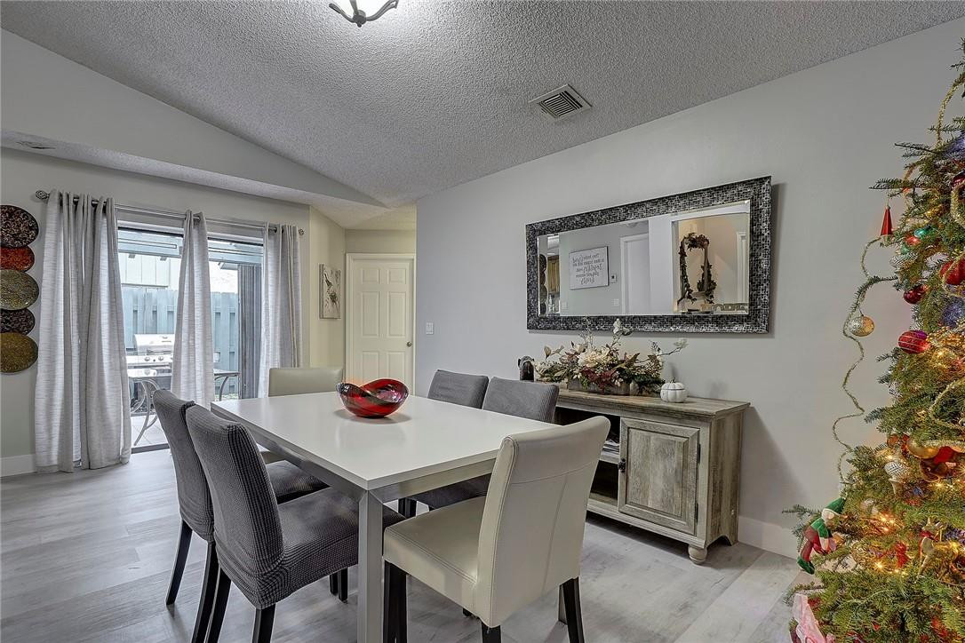 9132 Southwest 20th Street, Unit A Boca Raton, FL 33428 - Photo 4 of 21 Photo 4