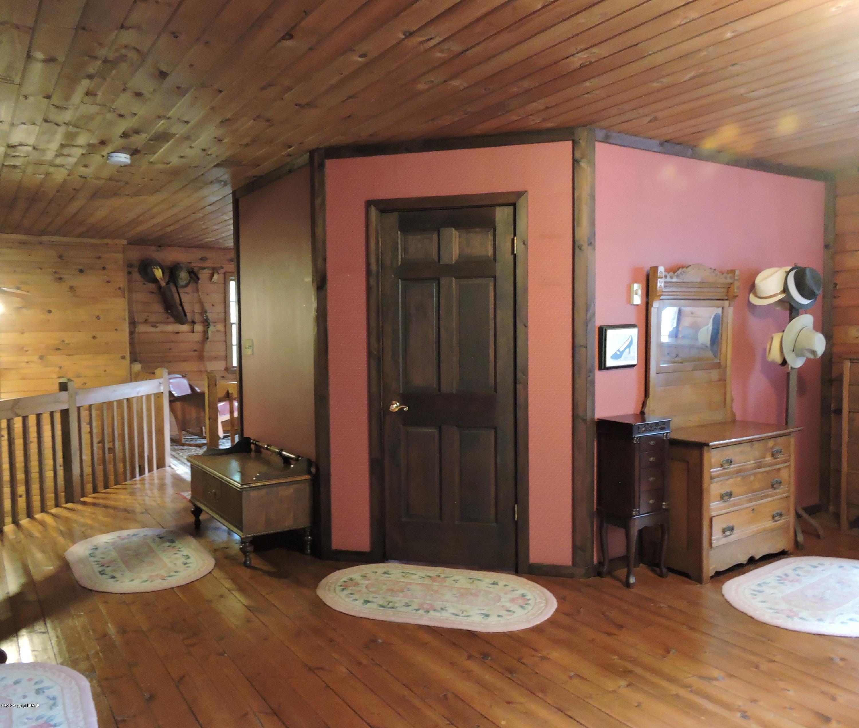 5541 Birch Road Canadensis, PA 18325 - Photo 31 of 50 Master Bathroom
