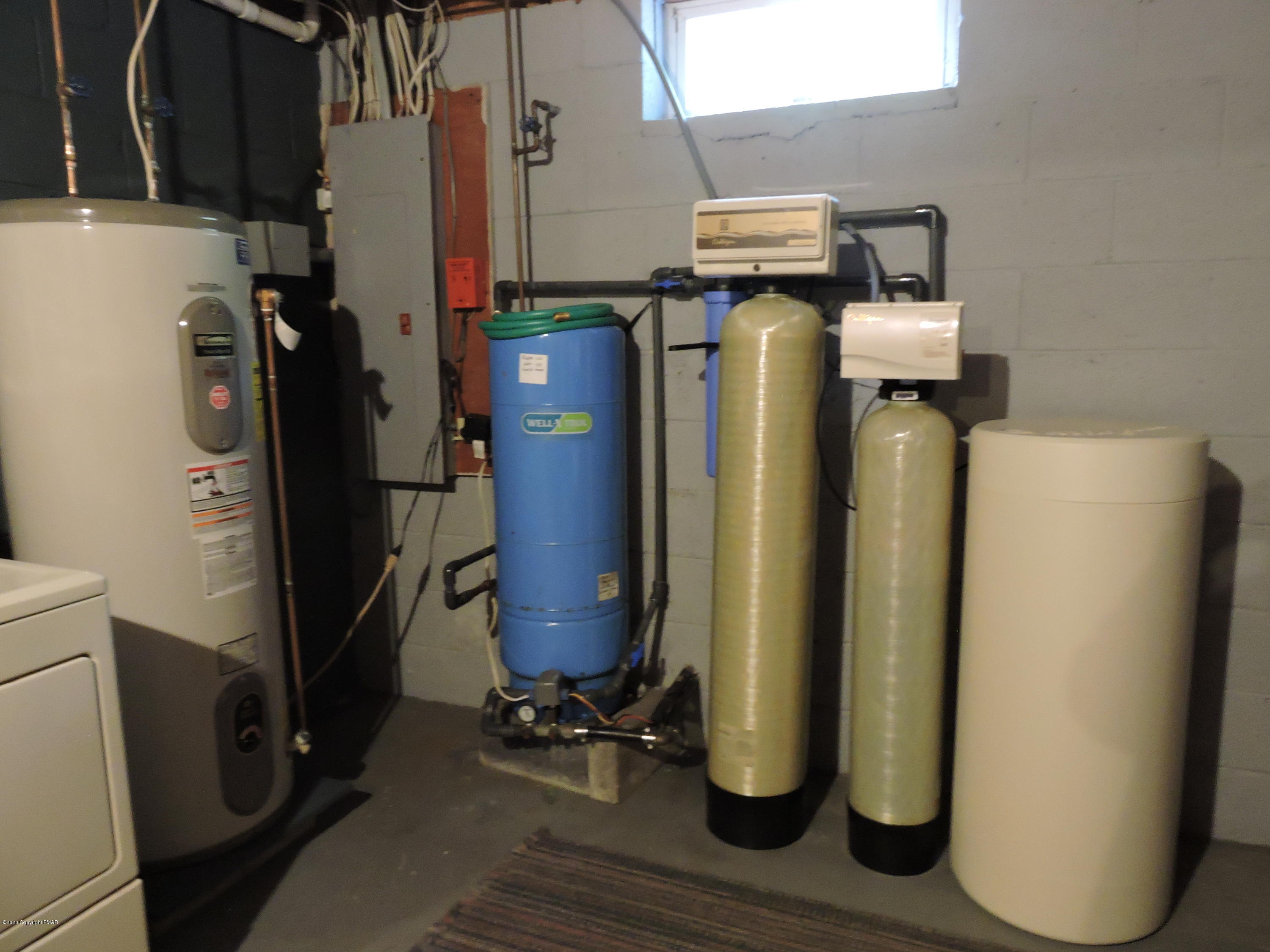5541 Birch Road Canadensis, PA 18325 - Photo 48 of 50 Water Heater/Water Filter
