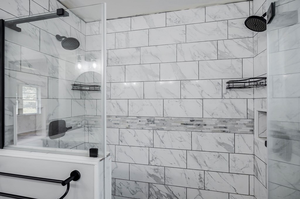 87 Camp Overton Road Rock Island, TN 38581 - Photo 24 of 46 a bathroom with a shower