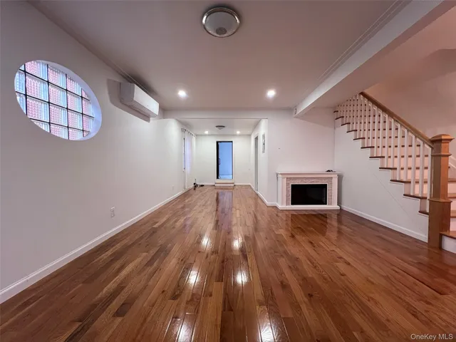 $779,999 | 2522 Seymour Avenue | Pelham Gardens