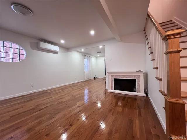 $779,999 | 2522 Seymour Avenue | Pelham Gardens