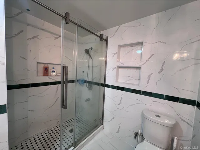 $779,999 | 2522 Seymour Avenue | Pelham Gardens