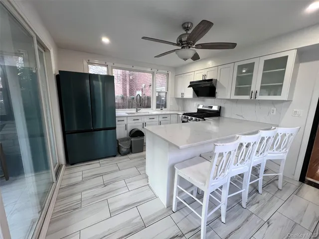 $779,999 | 2522 Seymour Avenue | Pelham Gardens