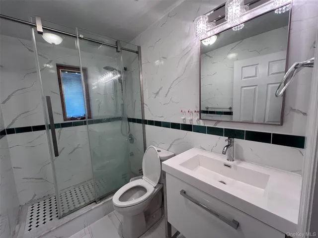 $779,999 | 2522 Seymour Avenue | Pelham Gardens