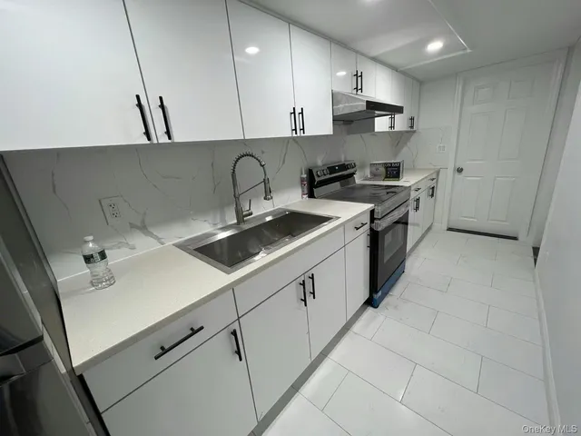 $779,999 | 2522 Seymour Avenue | Pelham Gardens