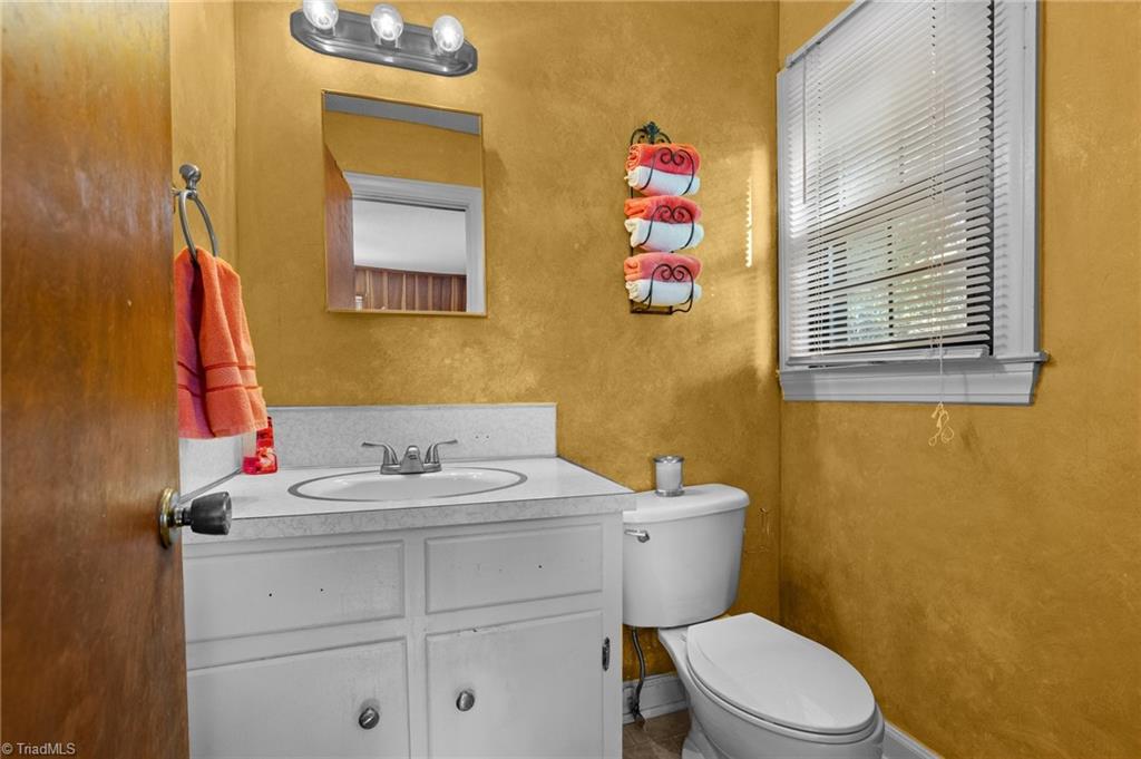 579 Arvil Hunt Road Lexington, NC 27295 - Photo 39 of 50 Gallery Image 39