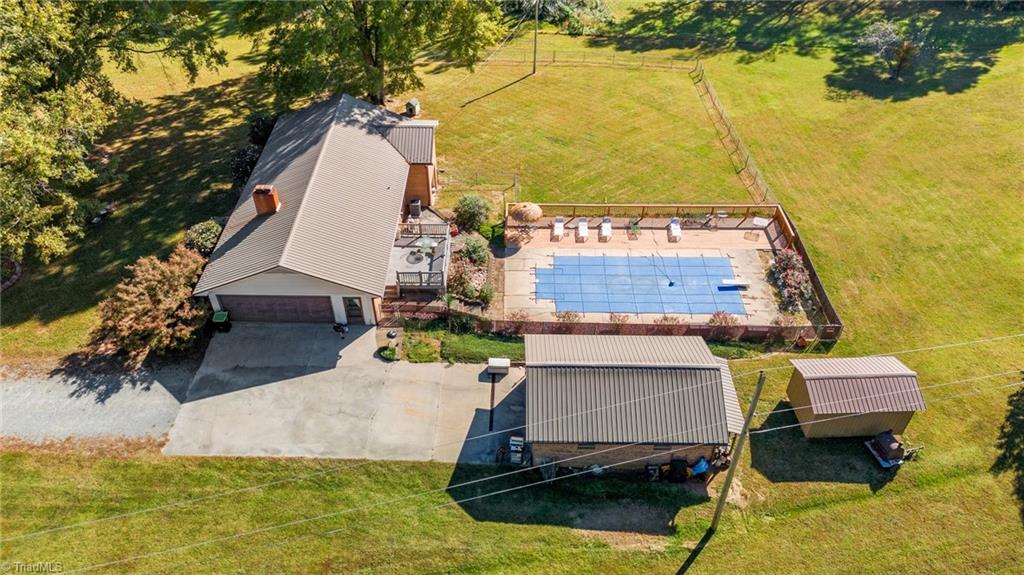 579 Arvil Hunt Road Lexington, NC 27295 - Photo 6 of 50 Gallery Image 6