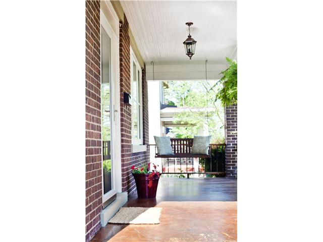 223 Blenheim Road Columbus, OH 43214 - Photo 2 of 25 Gallery Image 2