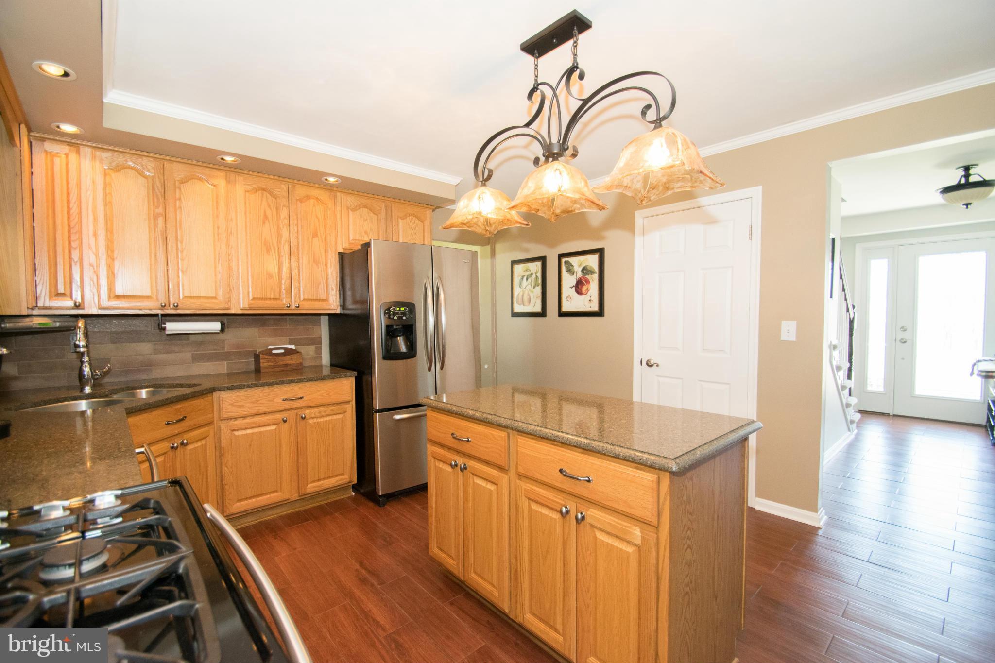 9015 Fieldchat Road Baltimore, MD 21236 - Photo 13 of 30 Kitchen