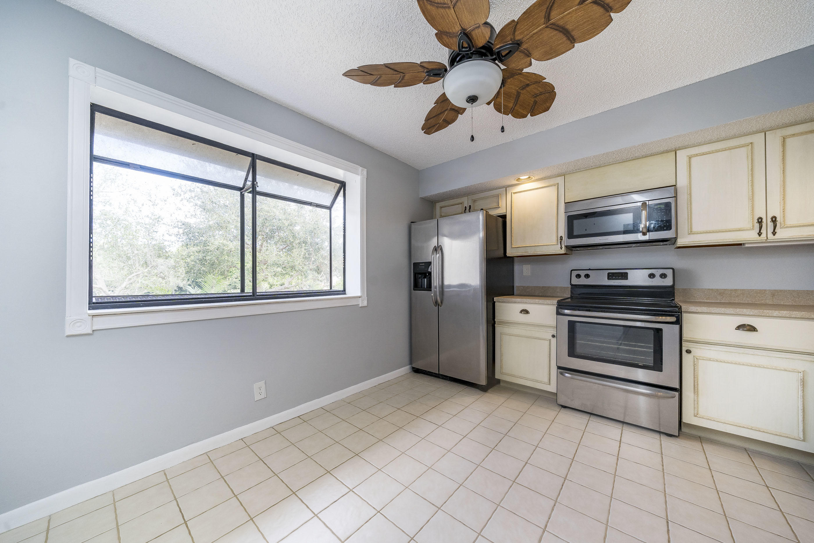 7792 La Mirada Drive Boca Raton, FL 33433 - Photo 12 of 34 4