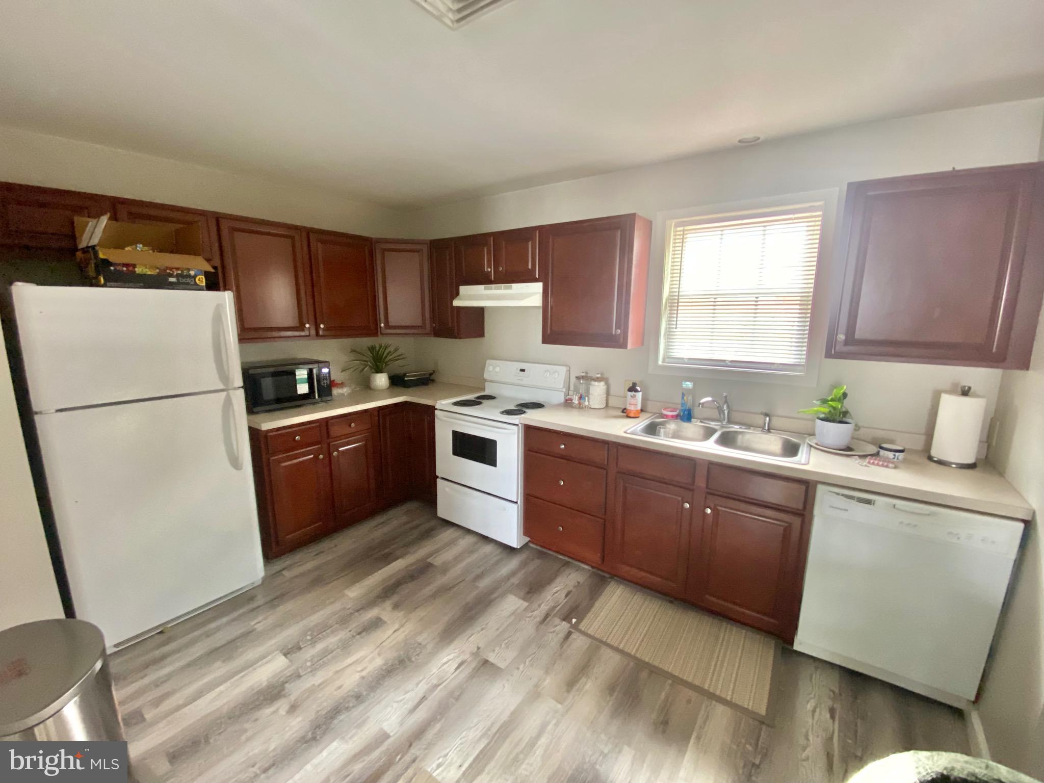 300 Madison Street, Unit 2 Reading, PA 19607 - Photo 7 of 15