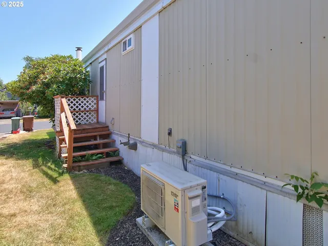 $69,900 | 2681 Southeast River Road, Unit 44, Hillsboro, OR 97123