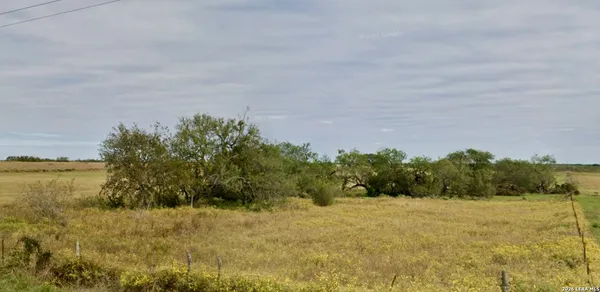 $305,000 | Tbd Fm472, Bigfoot, TX 78005