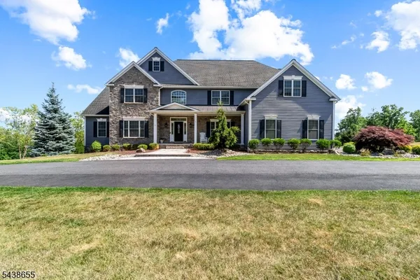 $1,399,000 | 1 Thames Lane, Flemington, NJ 08822