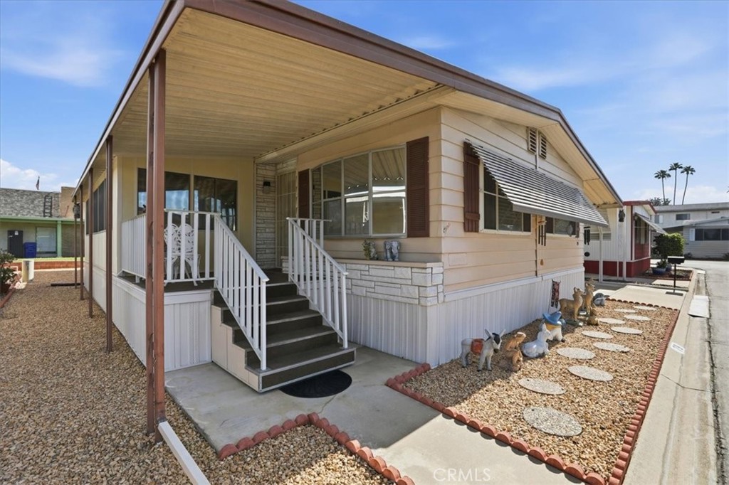 9391 California Avenue, Unit 79 Riverside, CA 92503 - Photo 3 of 38