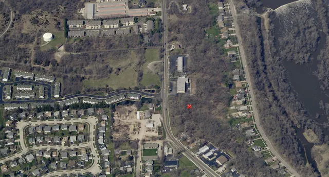 $100,000 | 128 North Western Avenue, Carpentersville, IL 60110