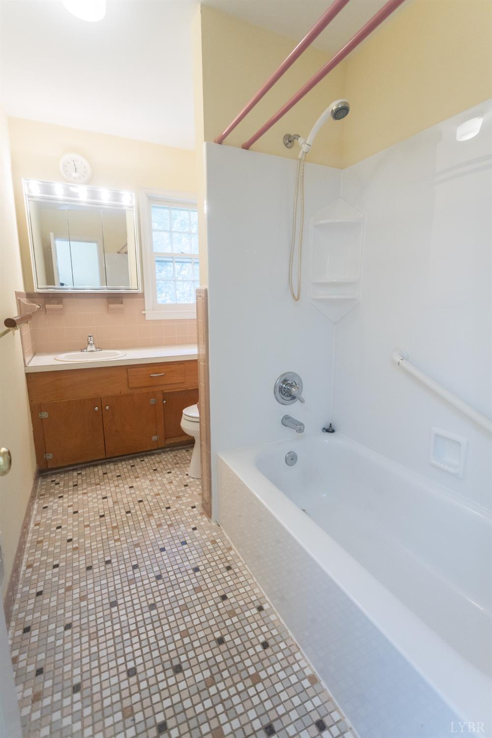 5813 Rhonda Road Lynchburg, VA 24502 - Photo 28 of 59 Gallery Image 28
