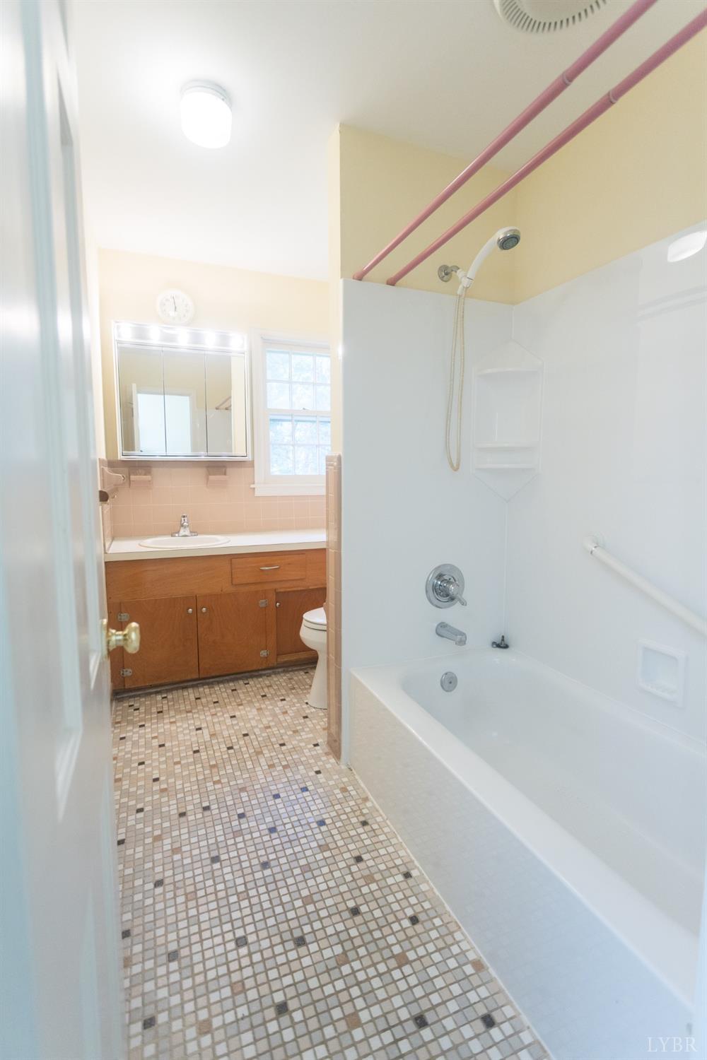 5813 Rhonda Road Lynchburg, VA 24502 - Photo 30 of 59 Gallery Image 30
