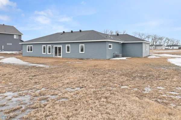 $455,000 | 709 Blaine Street South, Colfax, ND 58018