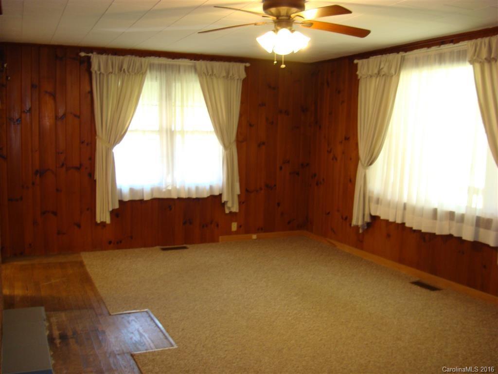 3072 Grapevine Road Marshall, NC 28753 - Photo 12 of 23 Gallery Image 12