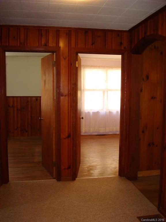 3072 Grapevine Road Marshall, NC 28753 - Photo 8 of 23 Gallery Image 8