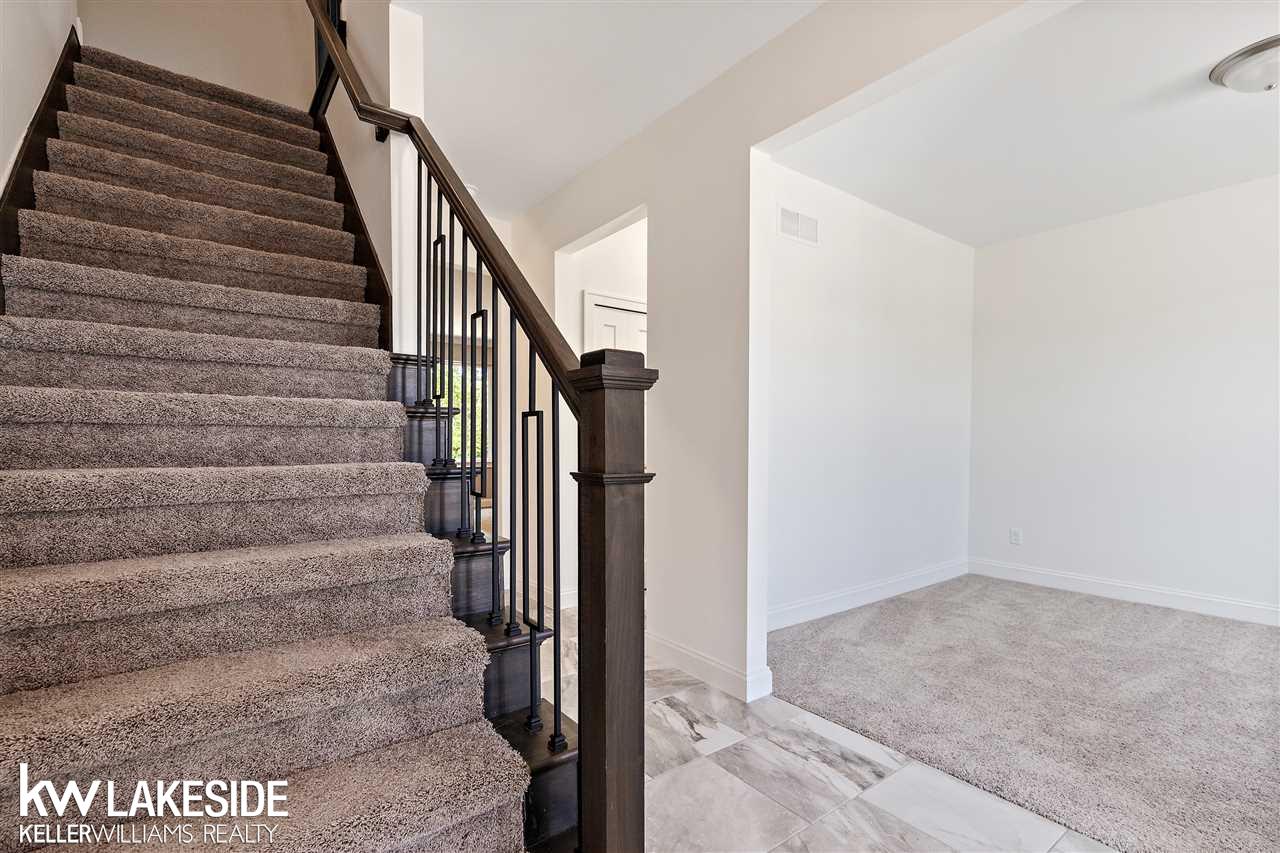 47459 Bayside Boulevard, Unit 3 Chesterfield, MI 48047 - Photo 5 of 34