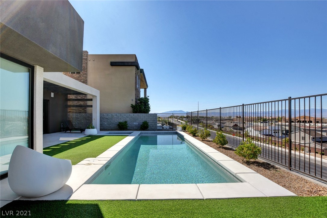 2272 Edge Ridge Court Henderson, NV 89052 - Photo 41 of 47 Gallery Image 41