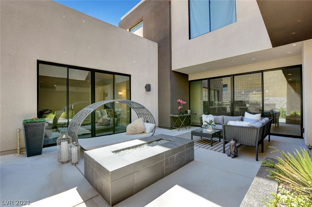 2272 Edge Ridge Court Henderson, NV 89052 - Photo 5 of 47 Gallery Image 5