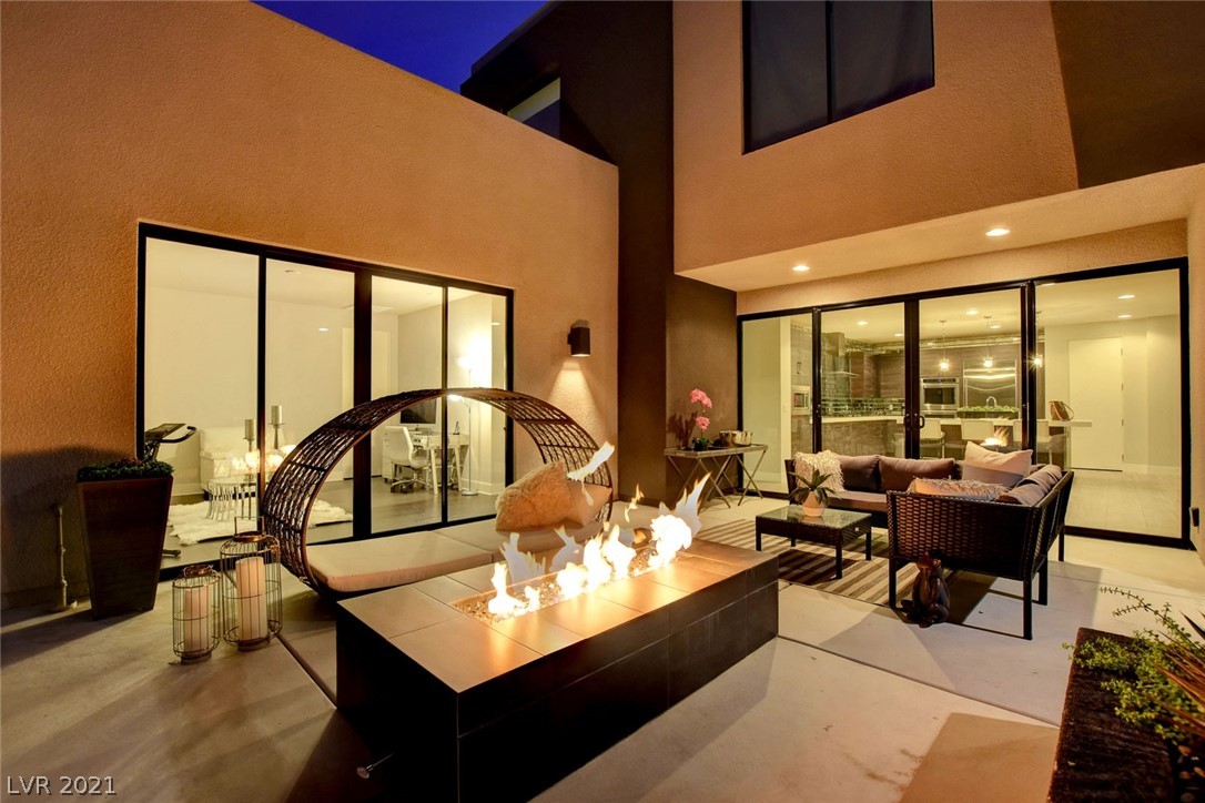 2272 Edge Ridge Court Henderson, NV 89052 - Photo 6 of 47 Gallery Image 6