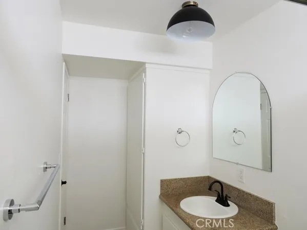 $2,040 | 755 East Date, Brea, CA 92821