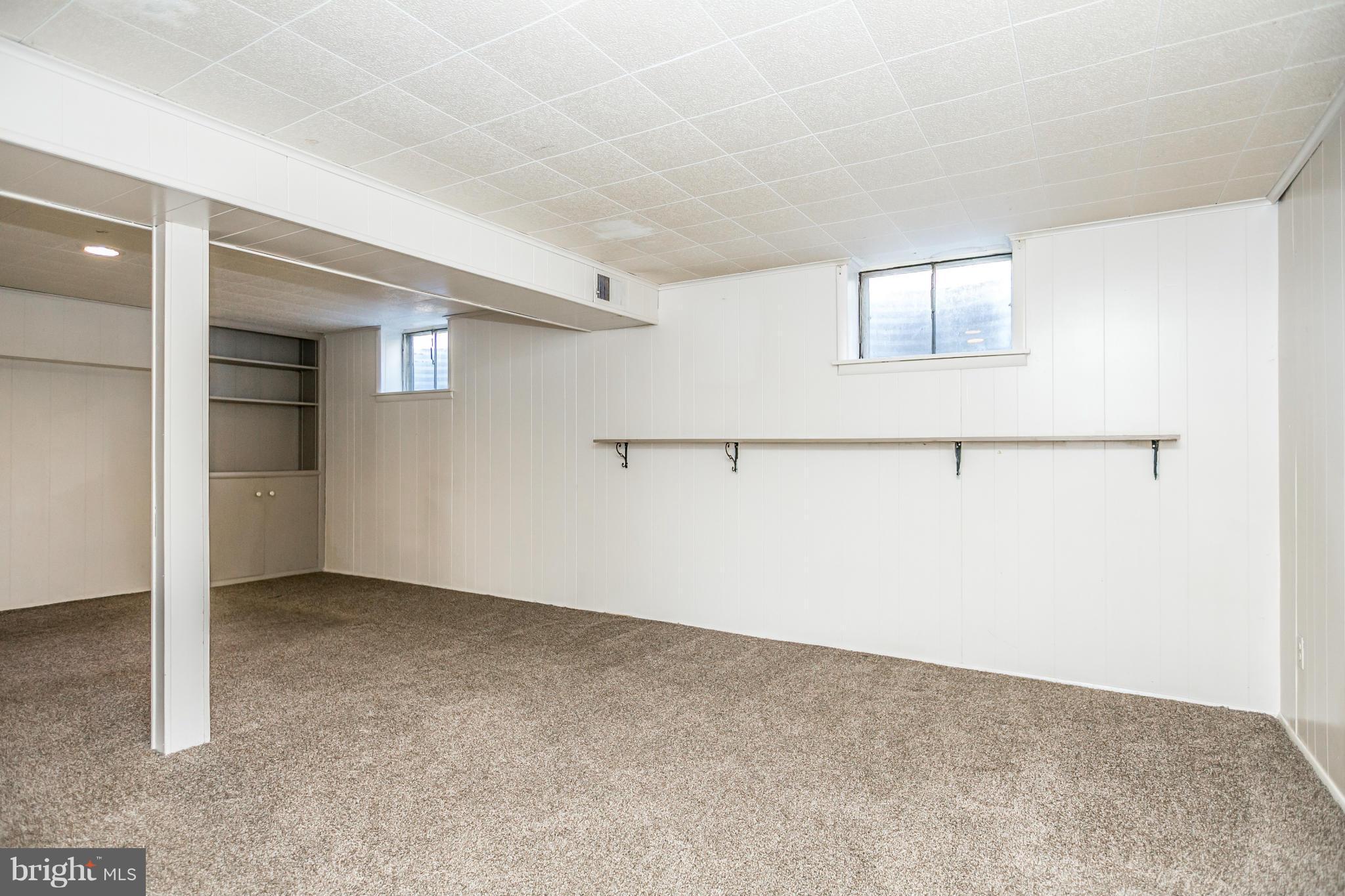 6652 Loch Hill Road Baltimore, MD 21239 - Photo 26 of 30 Family Room